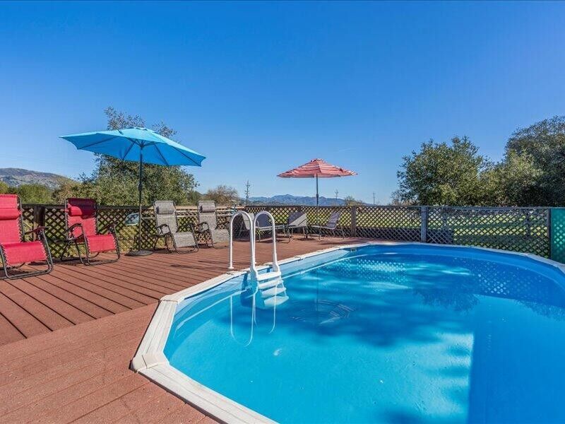 wine country rental pool