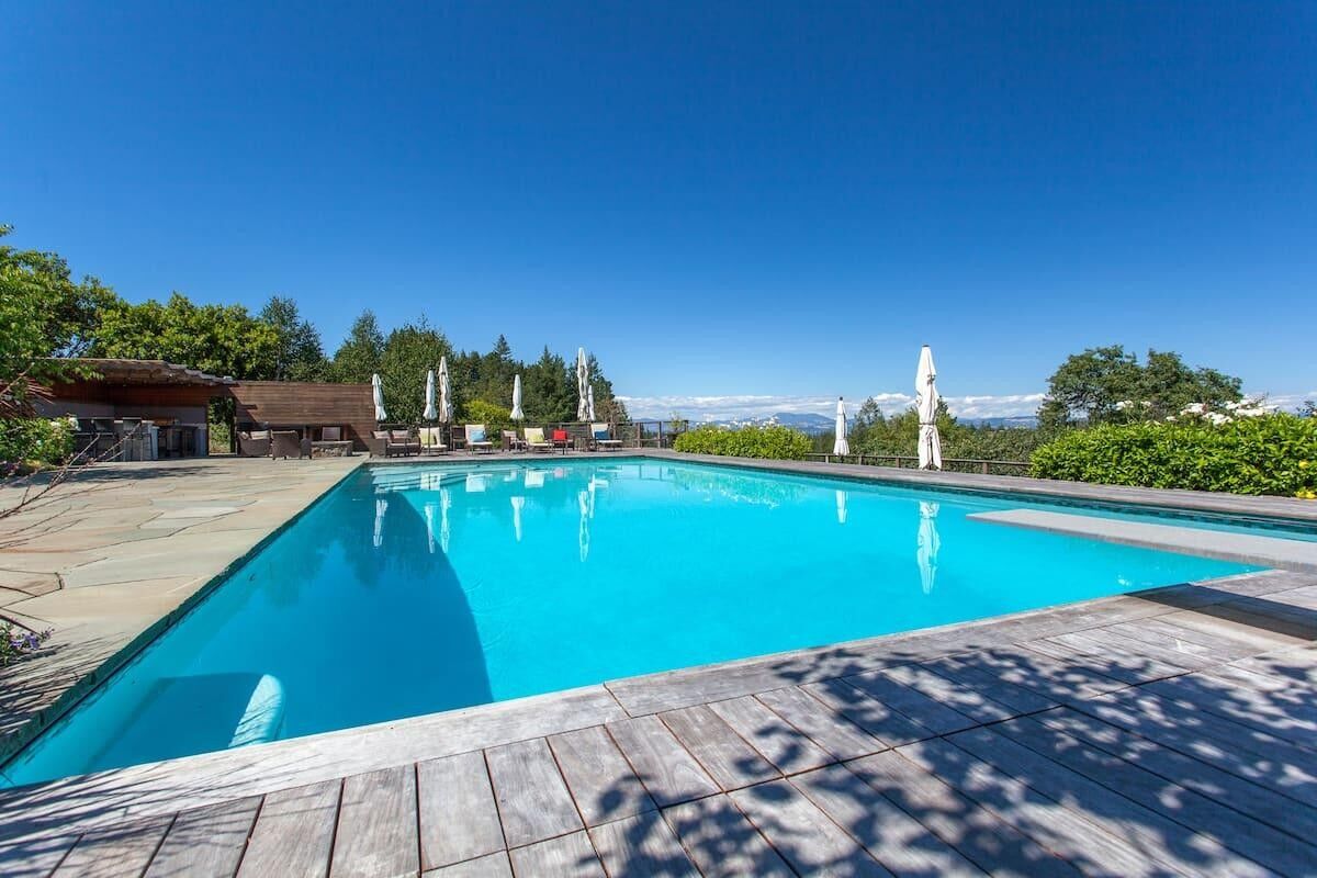 A large pool at a Wine Country Life Vacations rental